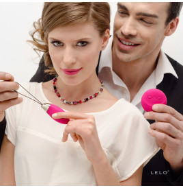 LELO - OEUF DE MASSAGE CERISE LYLA 2 INSIGNIA DESIGN EDITION